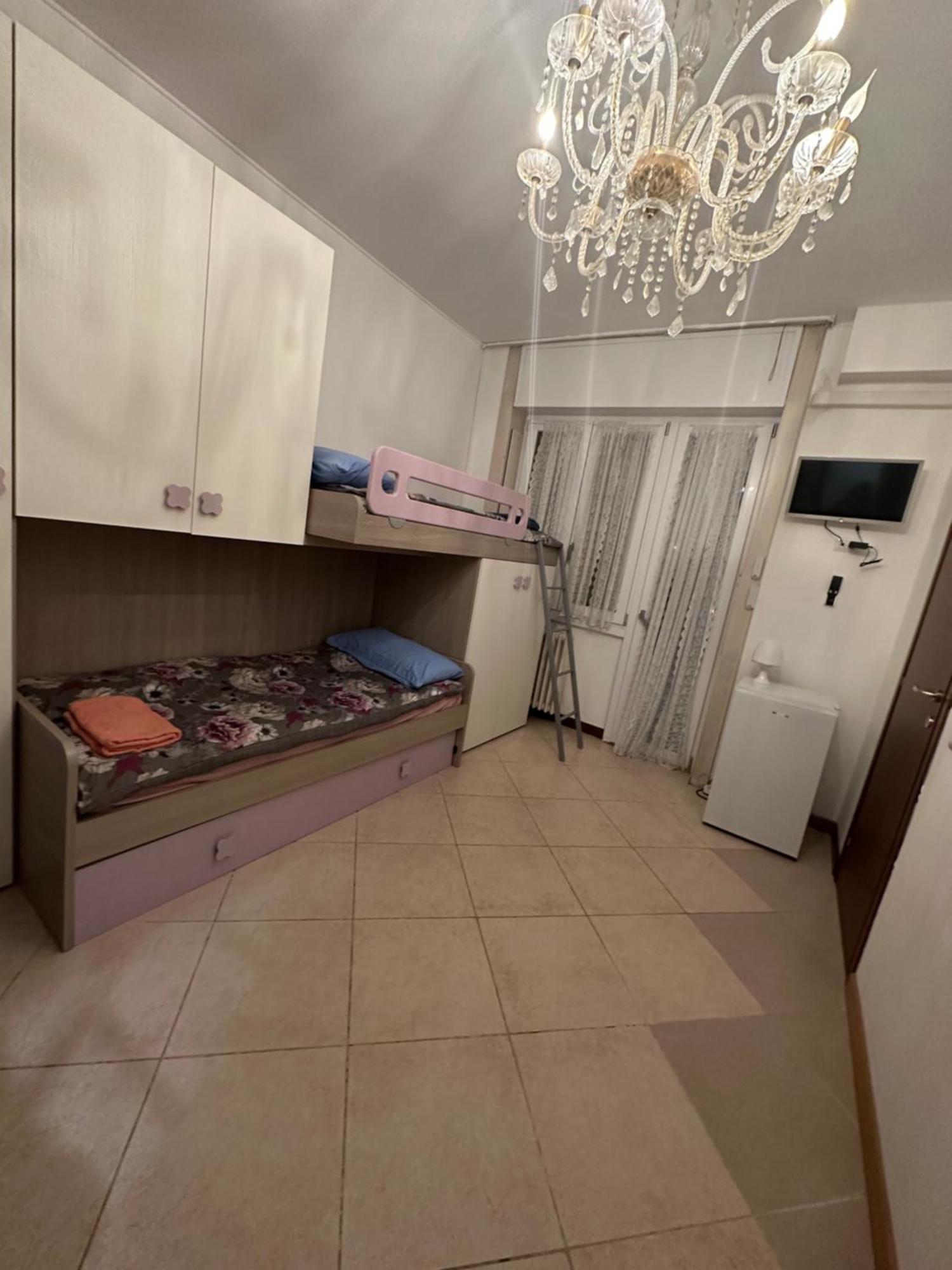 Gigli, Rooms Con Cucina In Comune E Terrazza Милано Екстериор снимка