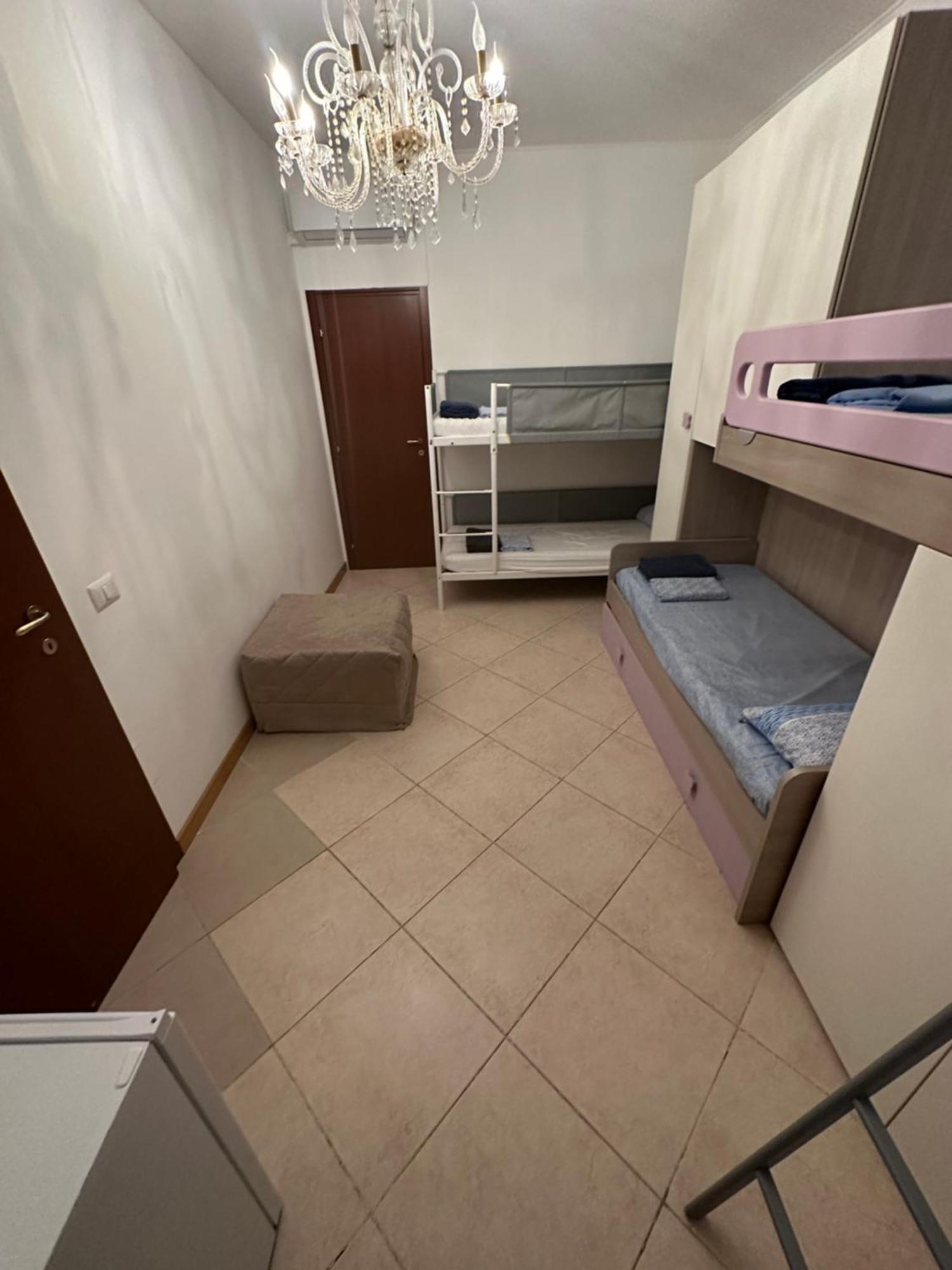Gigli, Rooms Con Cucina In Comune E Terrazza Милано Екстериор снимка
