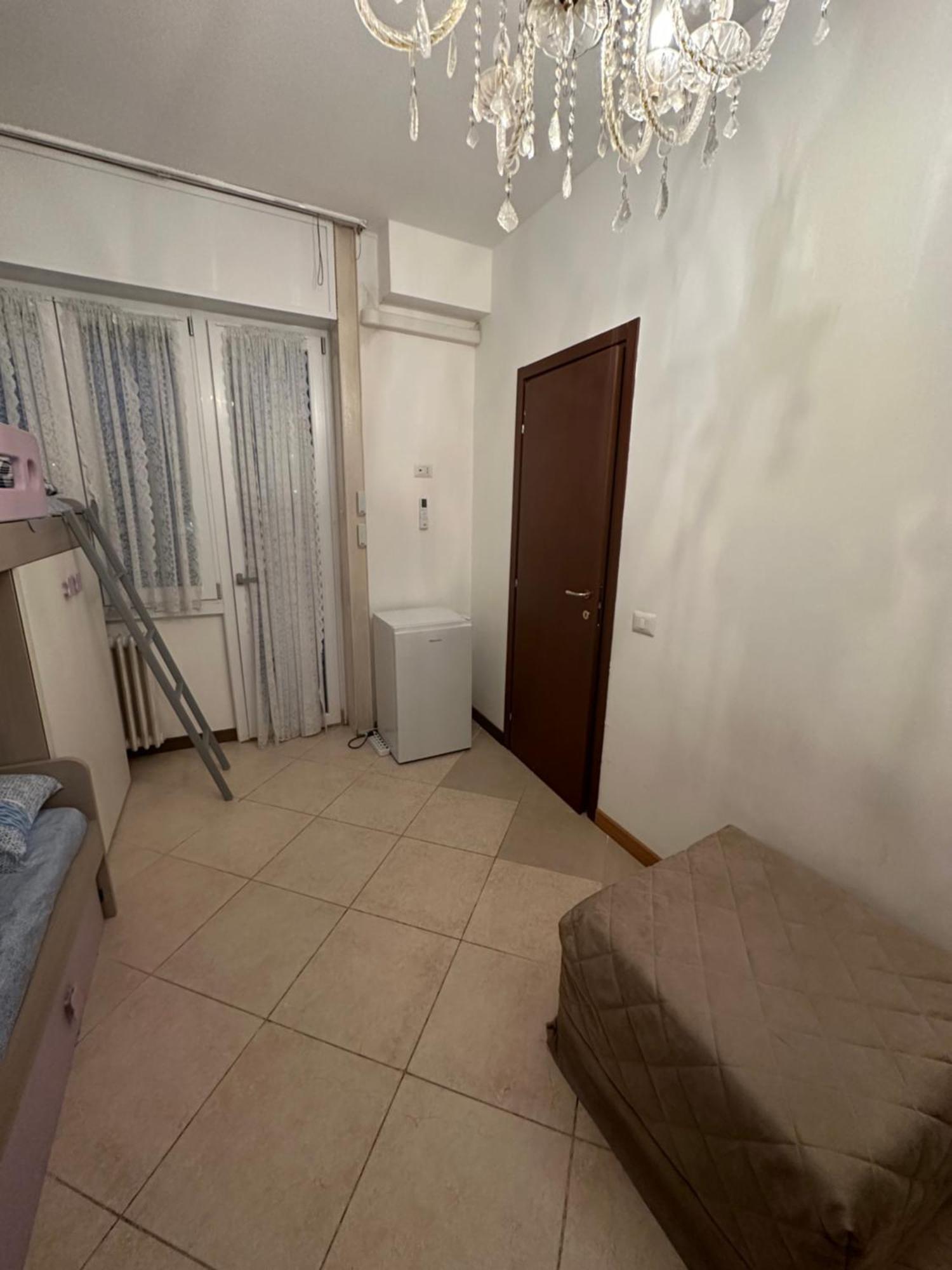 Gigli, Rooms Con Cucina In Comune E Terrazza Милано Екстериор снимка