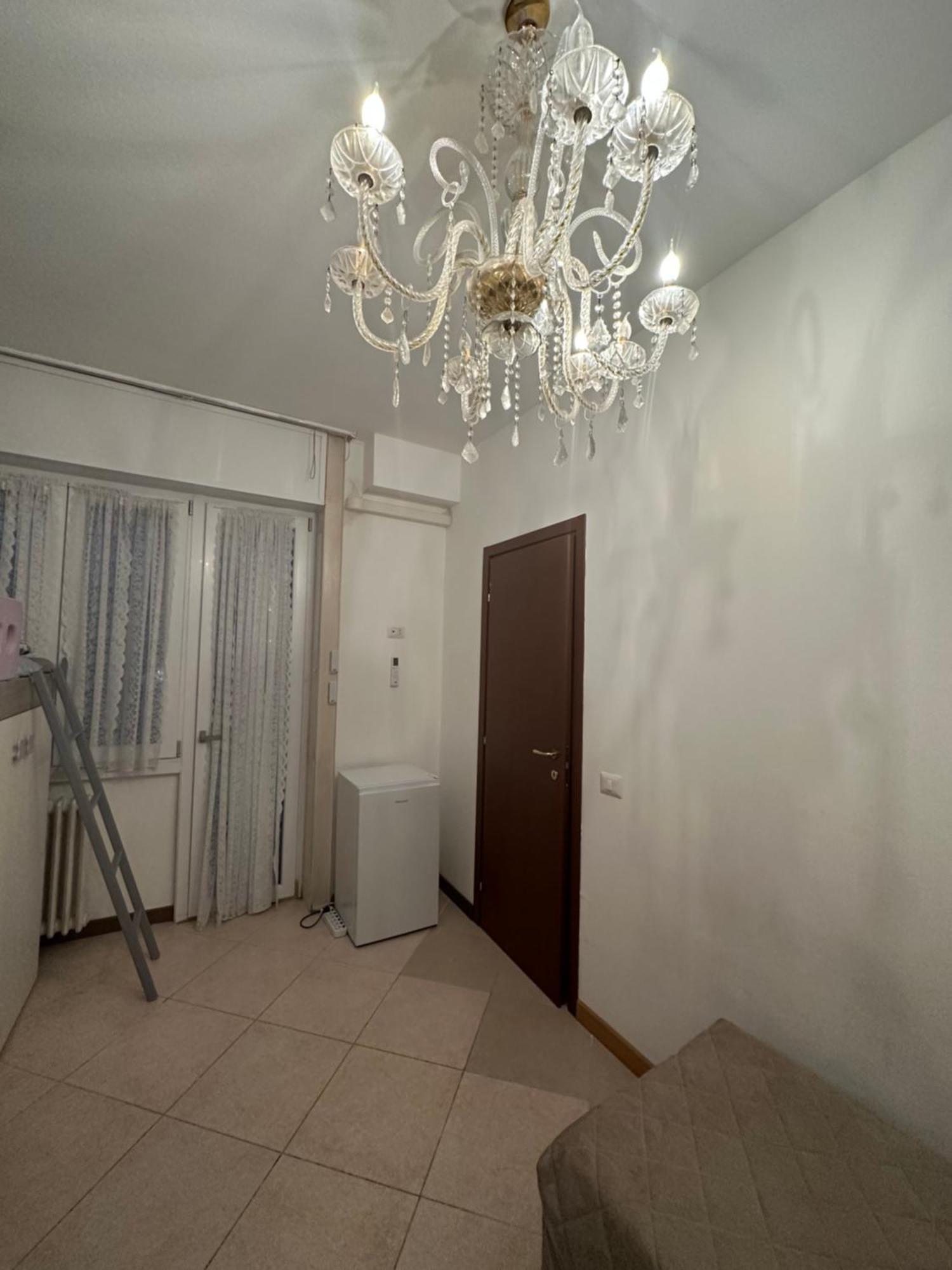 Gigli, Rooms Con Cucina In Comune E Terrazza Милано Екстериор снимка