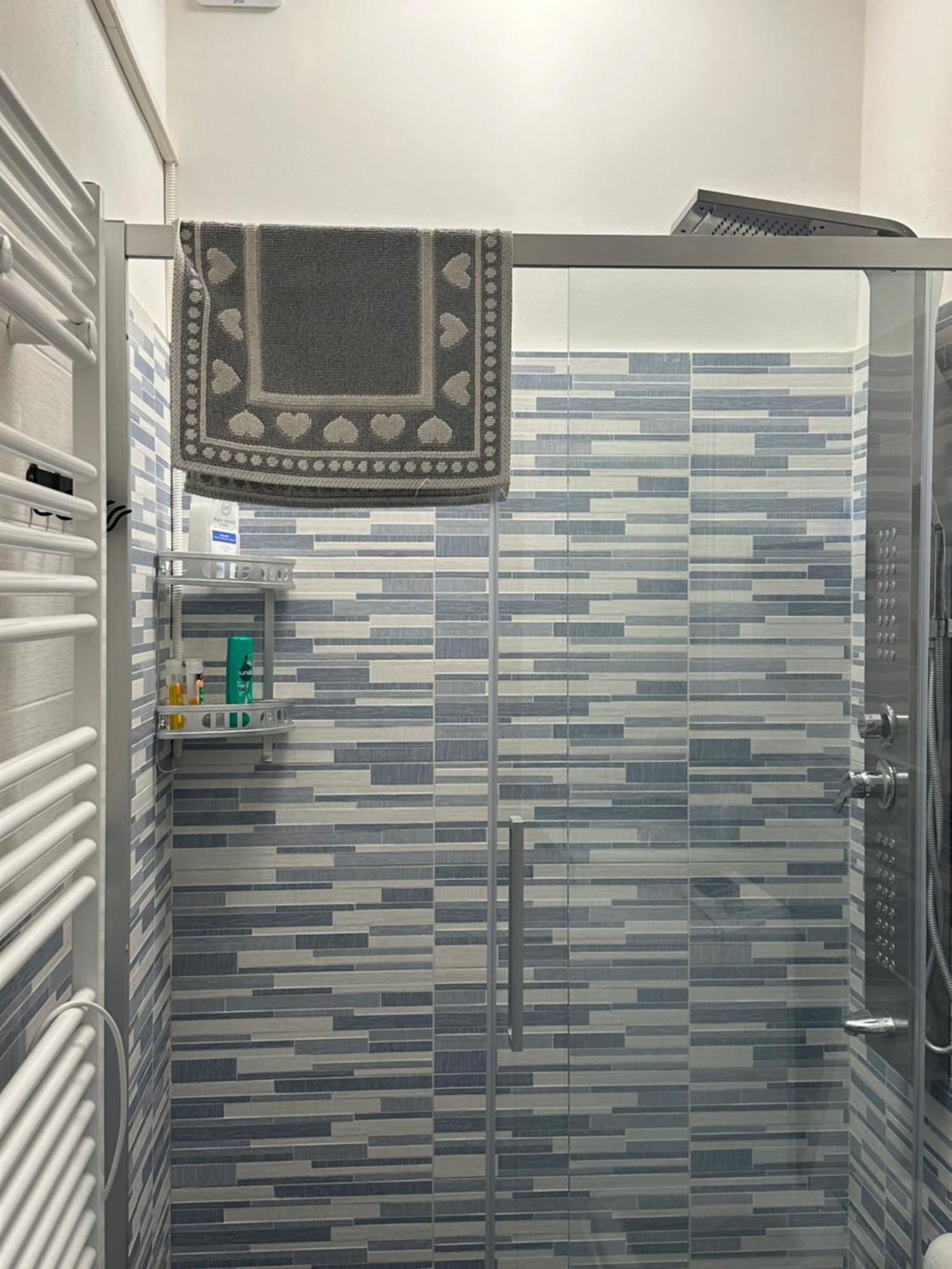 Gigli, Rooms Con Cucina In Comune E Terrazza Милано Екстериор снимка