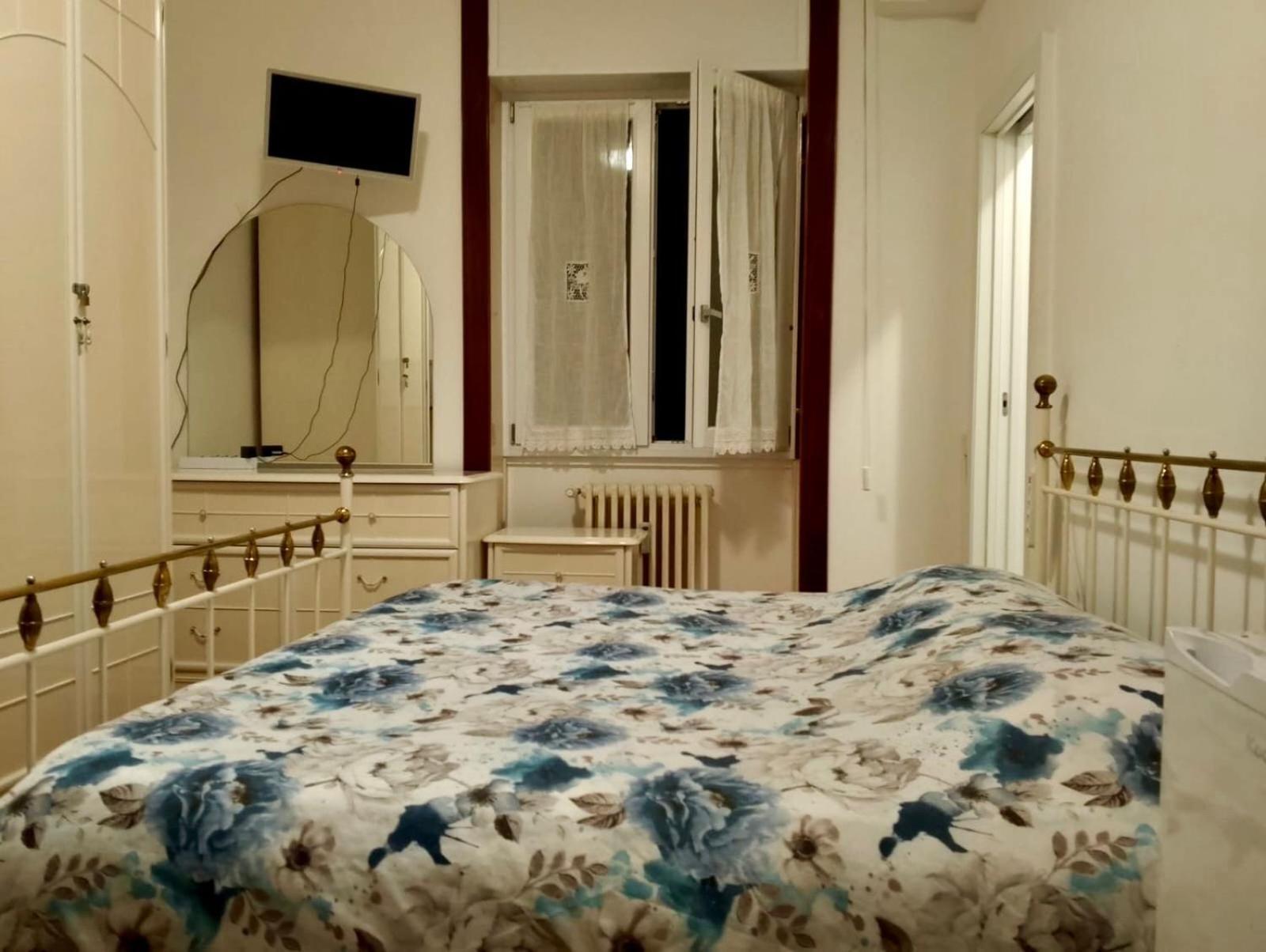 Gigli, Rooms Con Cucina In Comune E Terrazza Милано Екстериор снимка